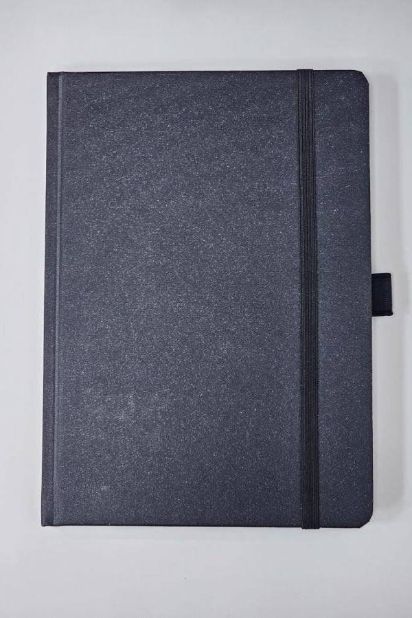 Hard Cover Notebook With Elastic Band A5, Black – Single Line (FSNBHCA5100E01)